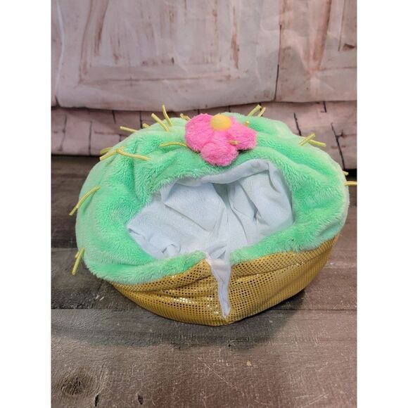 Justice squishable Cactus House toy figure - Picture 2 of 9